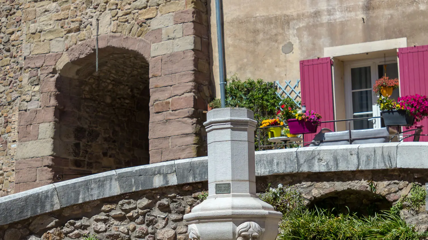 Fontaine Vieille_Roquebrune-sur-Argens