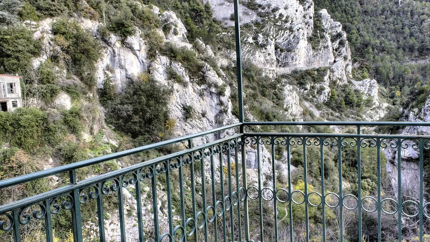 Gîte Le Balcon-Barrières du balcon-Peille-Gîtes de France des Alpes-Maritimes