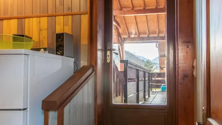 Accès gîte (3 marches intérieures)