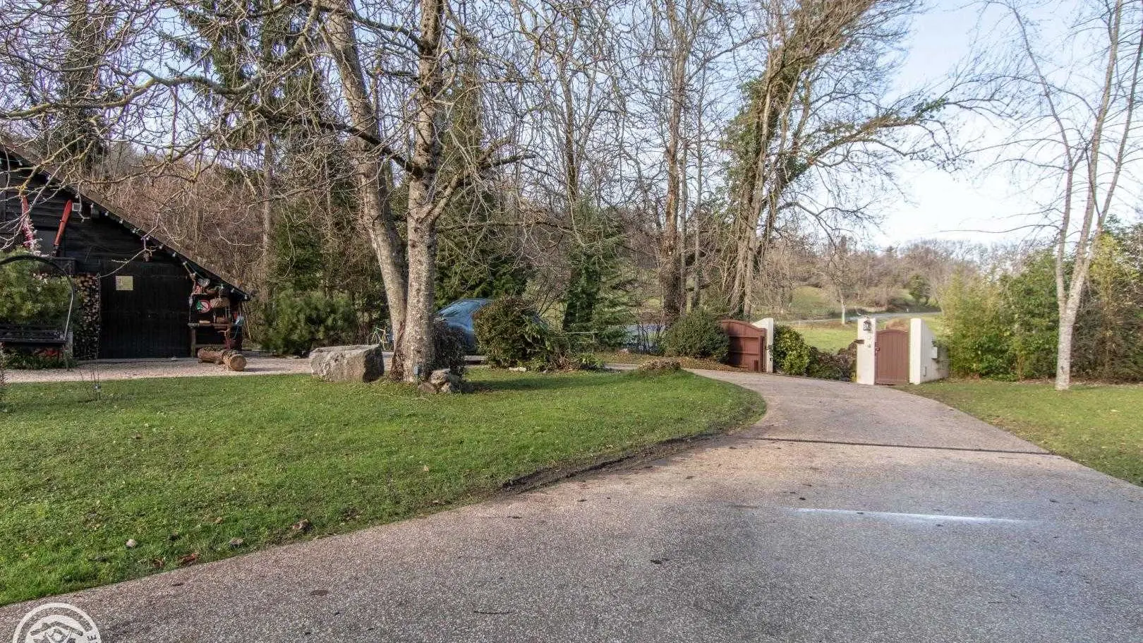 Accès au gîte par portail