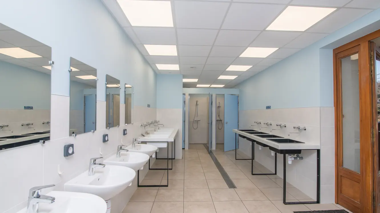 Sanitaires refaits à neuf