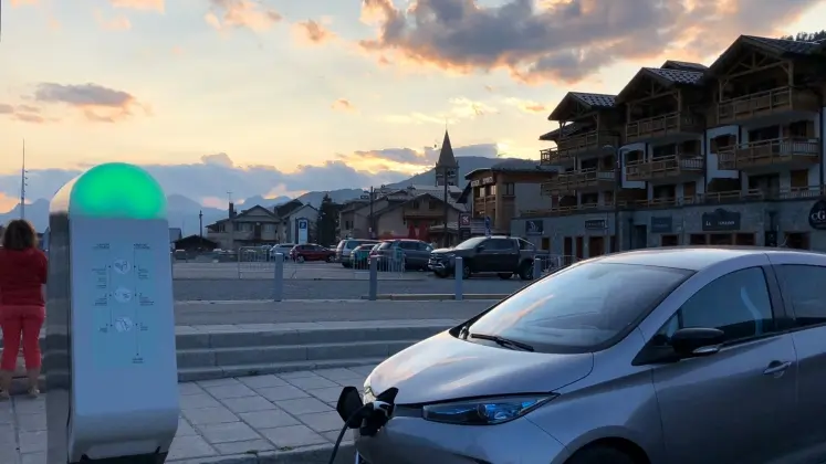 Borne Recharge Voiture