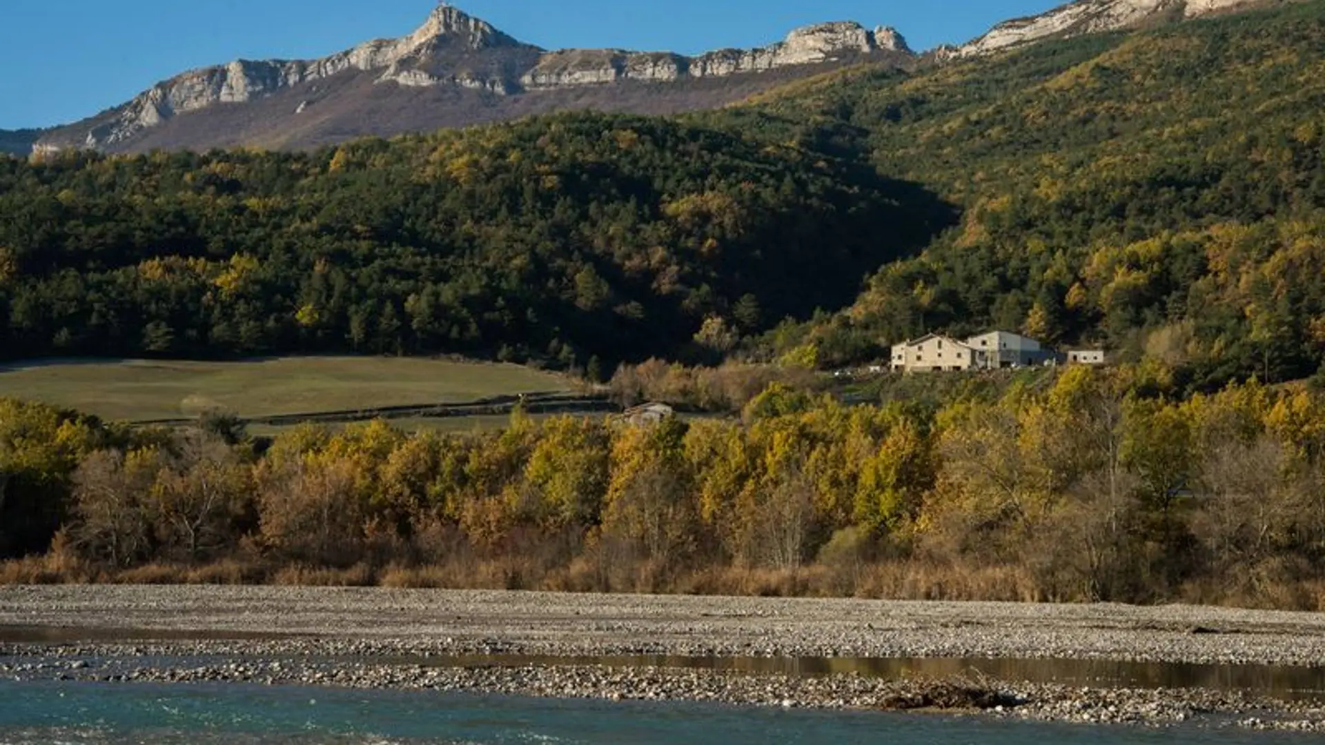 Vue sur le Rocher de Beaumont