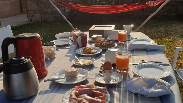 Petit déjeuner dehors