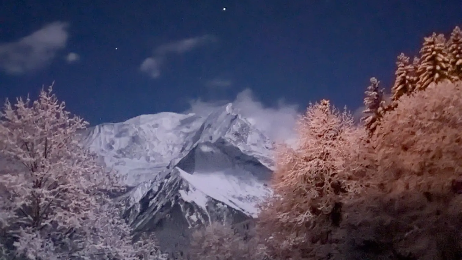 Mont-Blanc vue de nuit