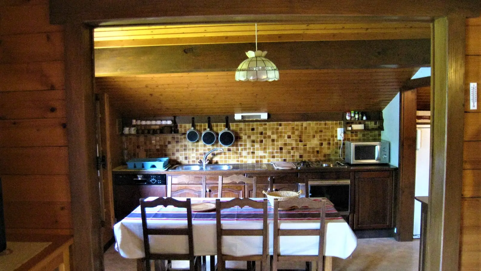 Salle à manger et cuisine/Dining room and kitchen-Bris'orage-Le Grand-Bornand