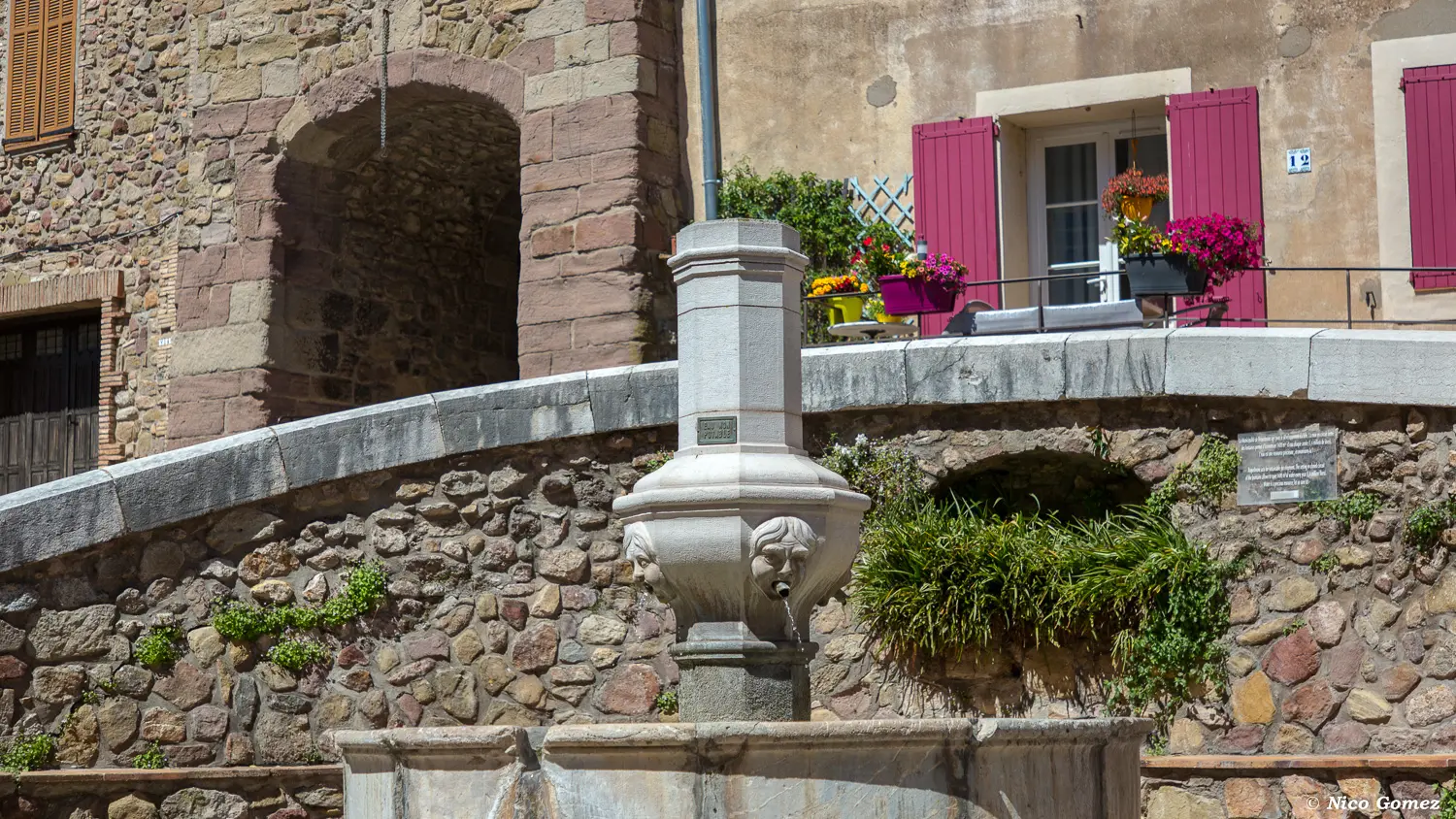 Fontaine Vieille_Roquebrune-sur-Argens