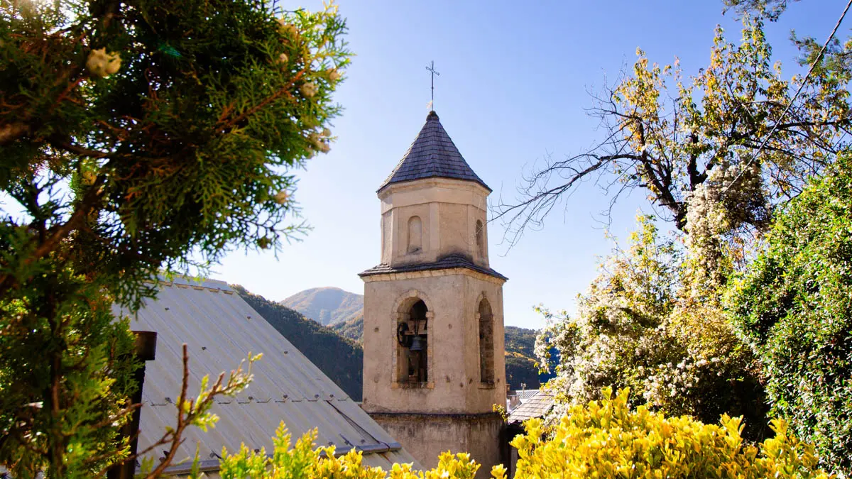 clocher église de Péone
