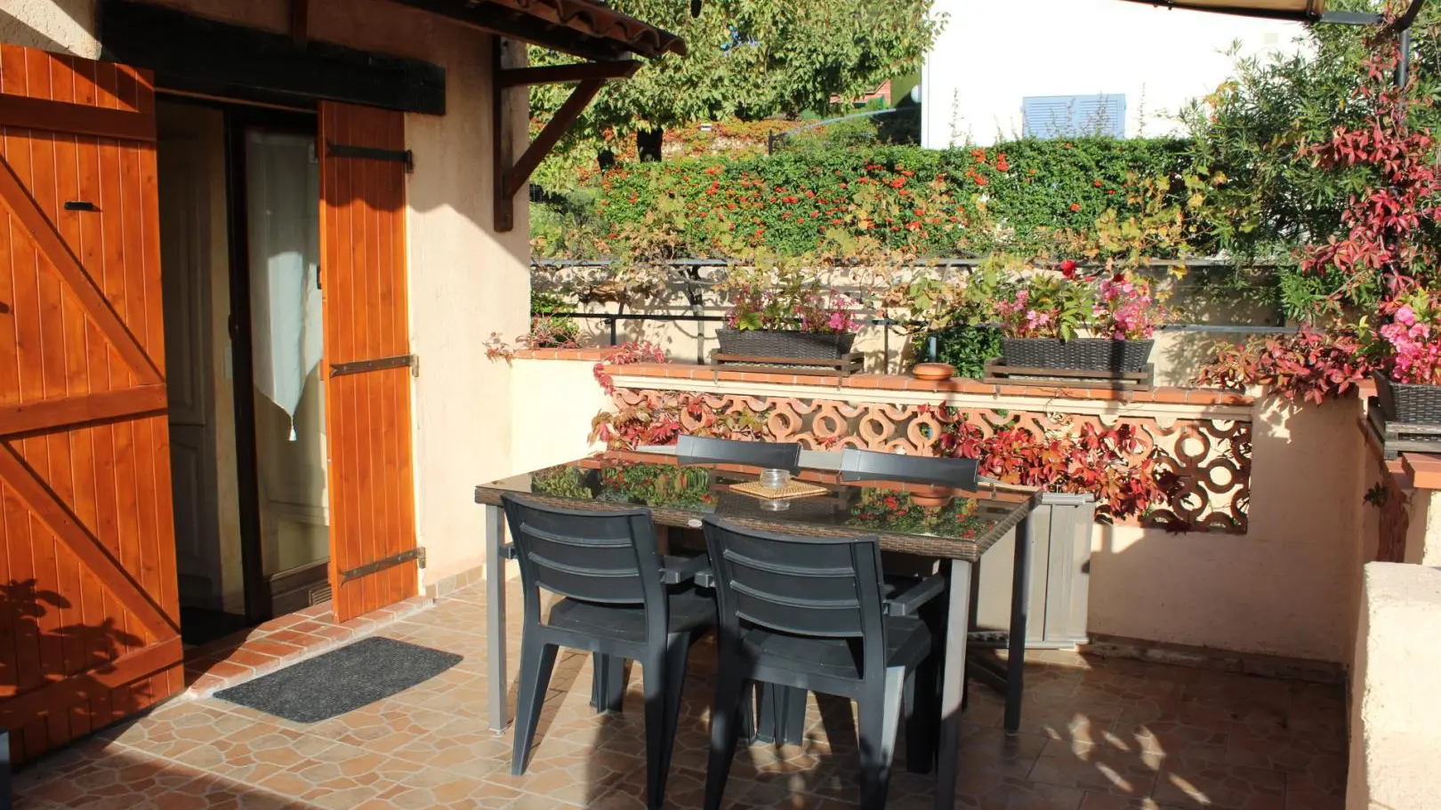 Gîte La Rieissa-terrasse-Colomars-Gîtes de France des Alpes-Maritimes