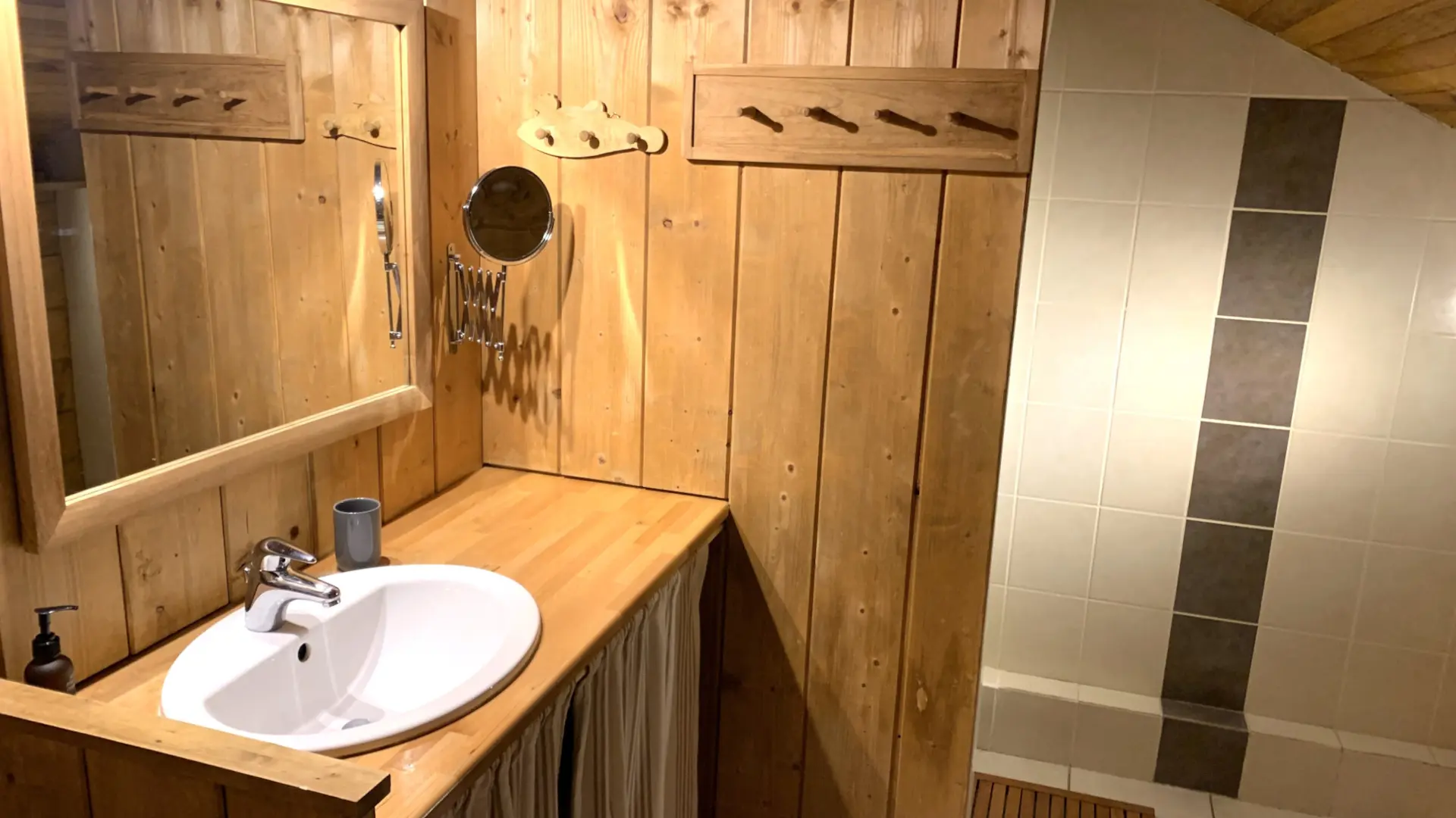 chalet-le-mont-milo-9-salle-eau-serre-chevalier-briancon