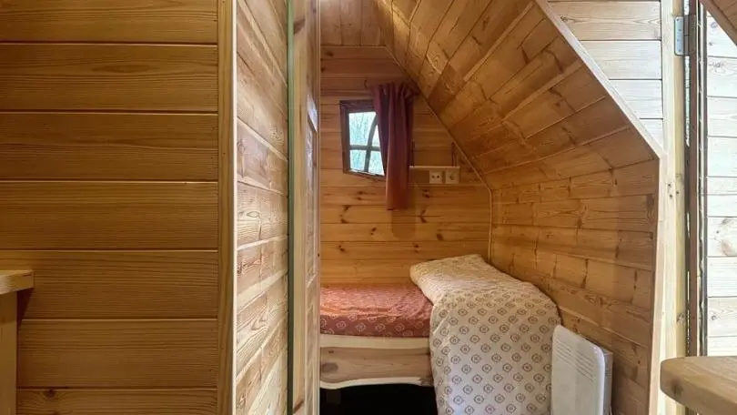 Intérieur de la cabane enchantée