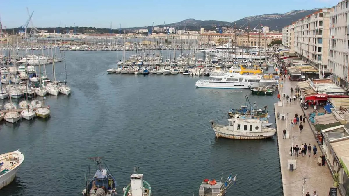 meublé Bruguier port VUE