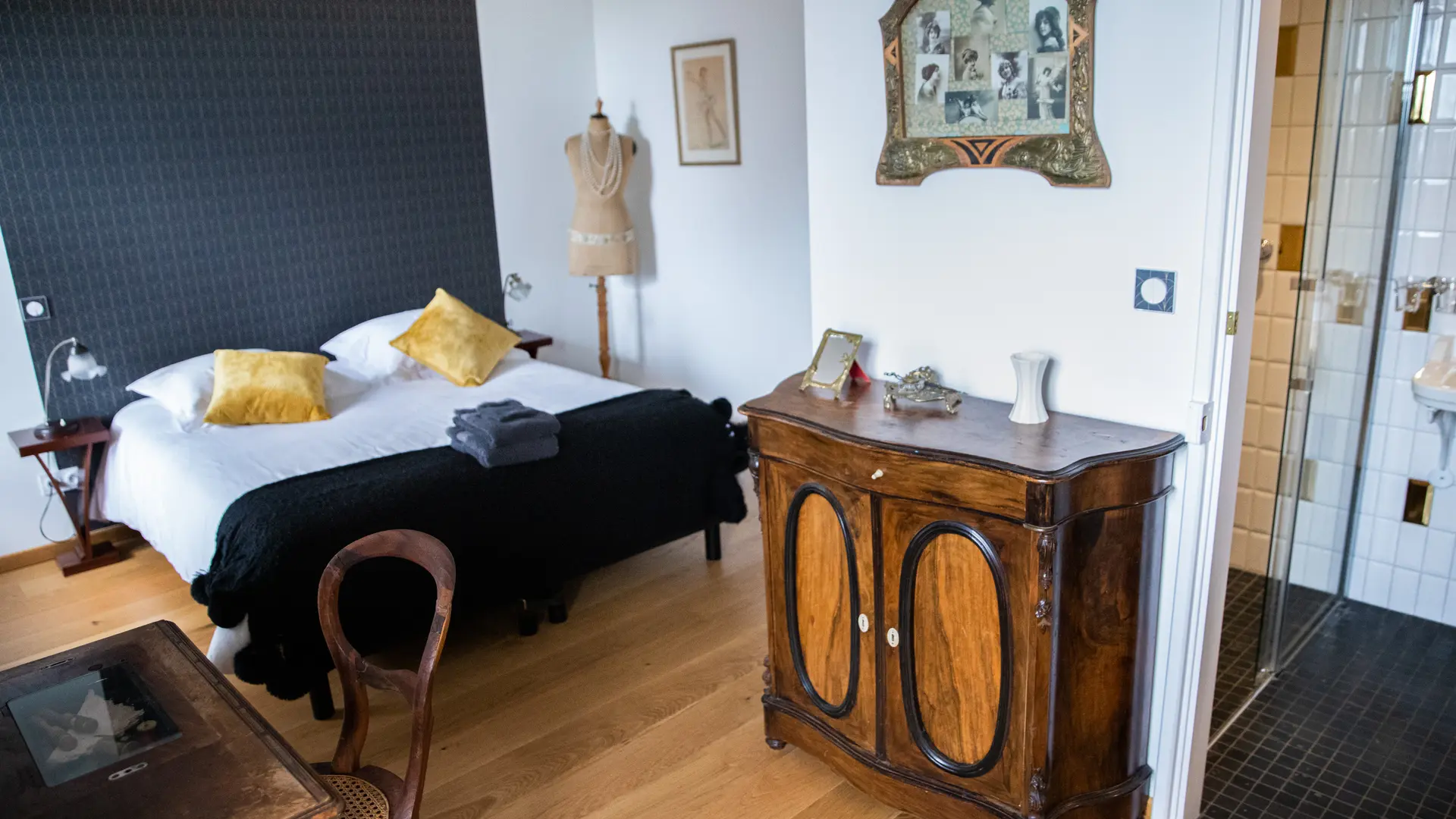 Chambre Années Folles