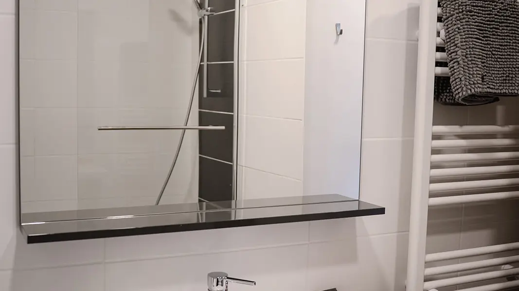 Salle de Bain avec Meuble vasque