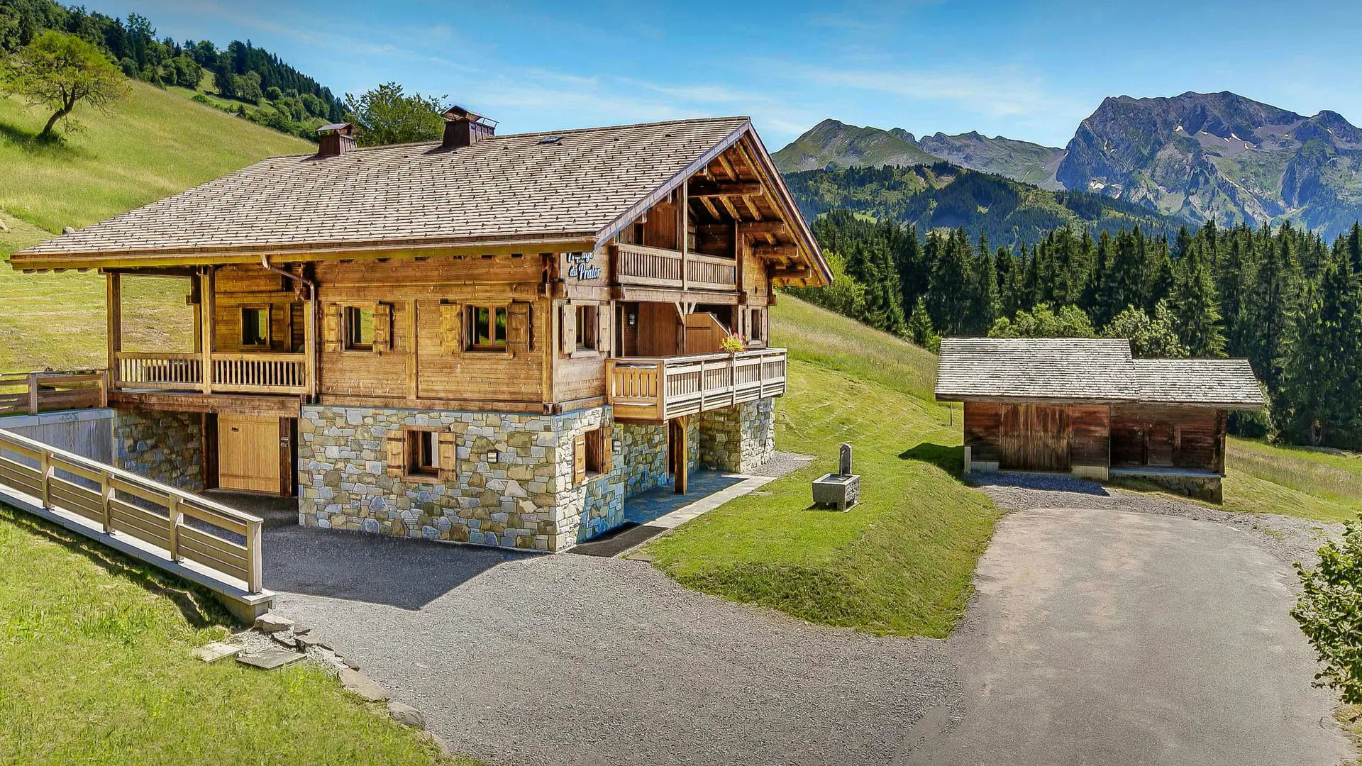 Chalet Pralor Le Peille - OVO NETWORK