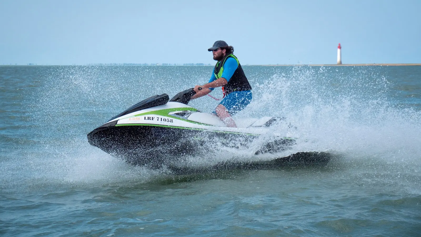 Jet ski