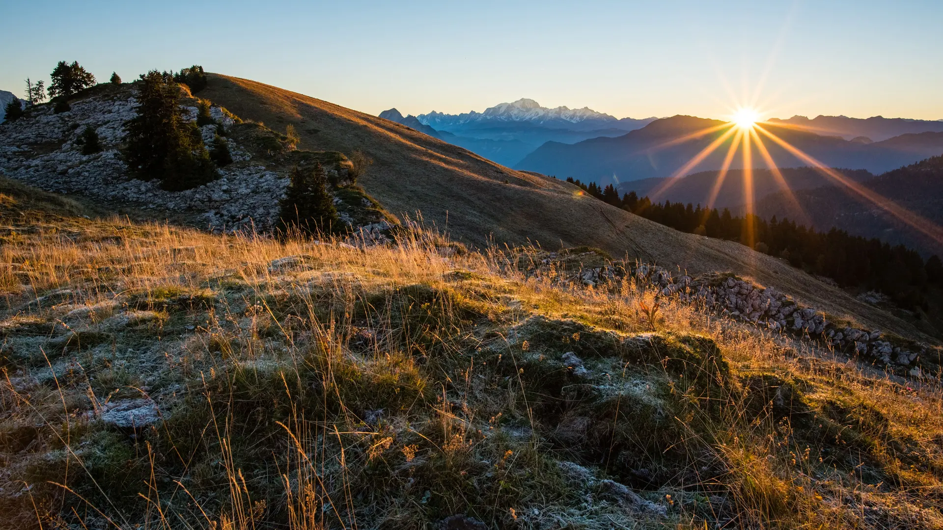 Lever de soleil en automne Montagne du Charbon