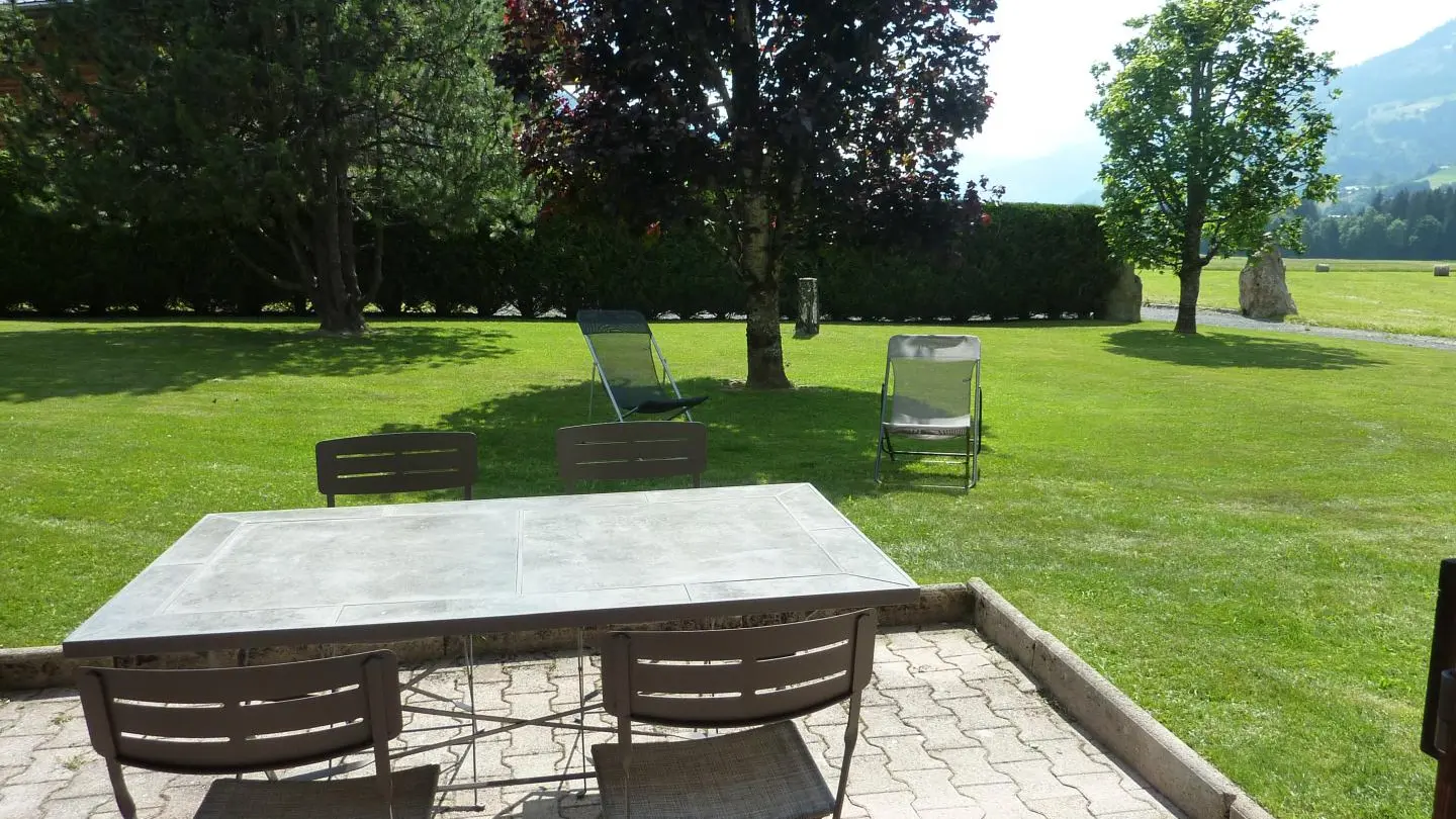 Terrasse avec vue sur jardin