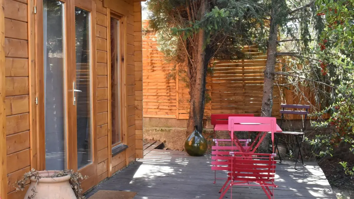 Cabane dans le jardin