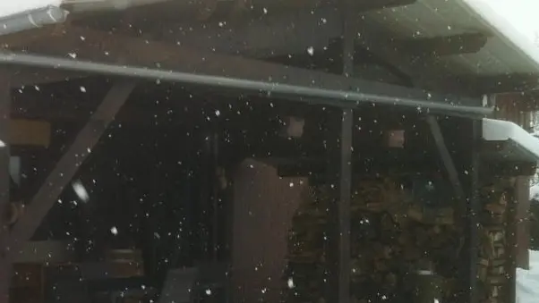 Le gite sous la neige.
