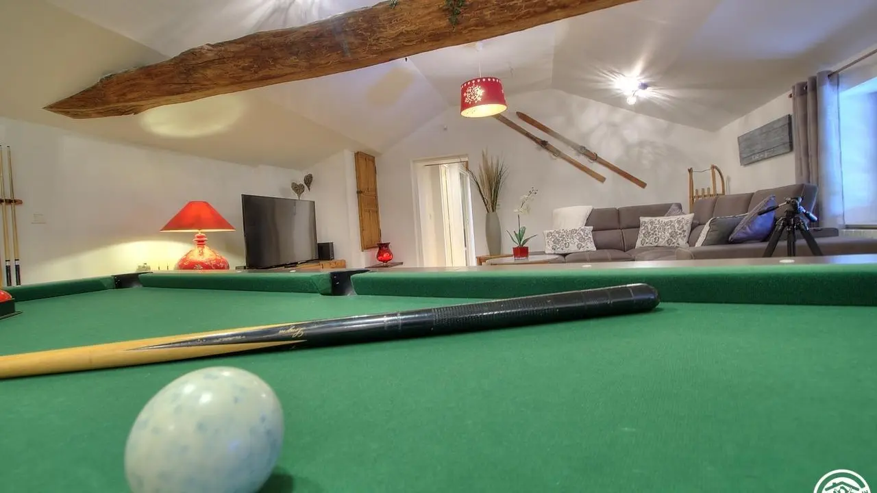 Billard dans le salon Convivial