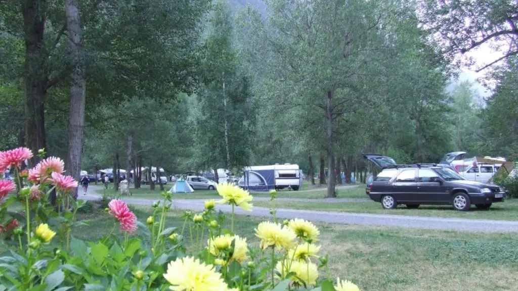 Intérieur camping en été