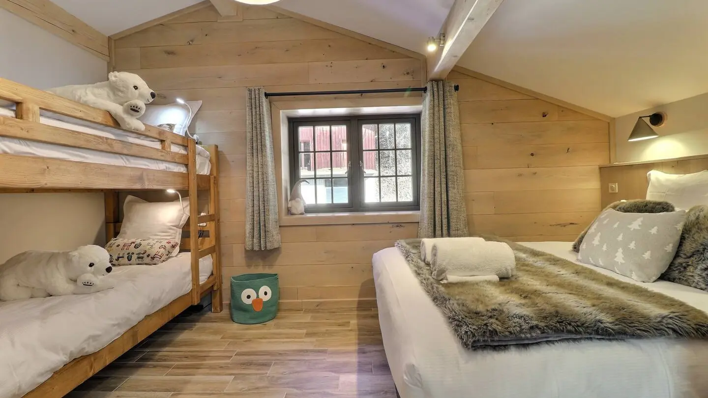 Chambre n°4 lit double et lits superposés