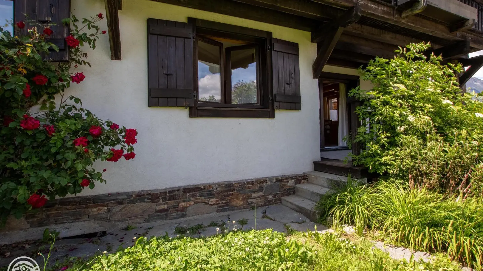 Entrée côté terrasse