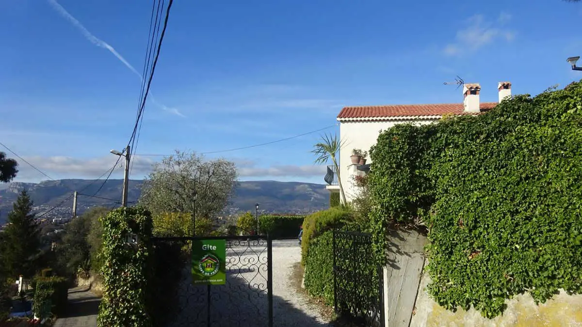 Gîte Le Dionel-Entrée du gîte-Colomars-Gîtes de France des Alpes-Maritimes