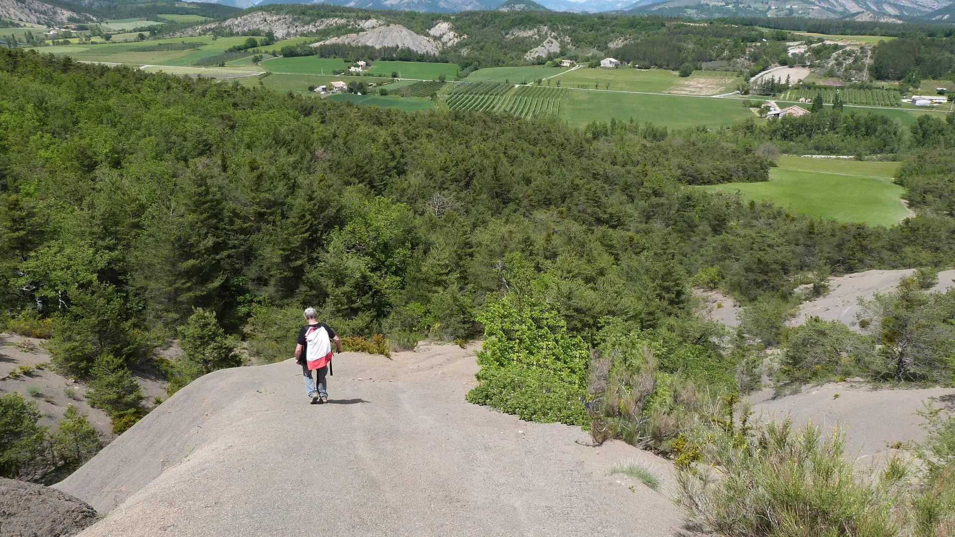 Passage sur le dos des marnes