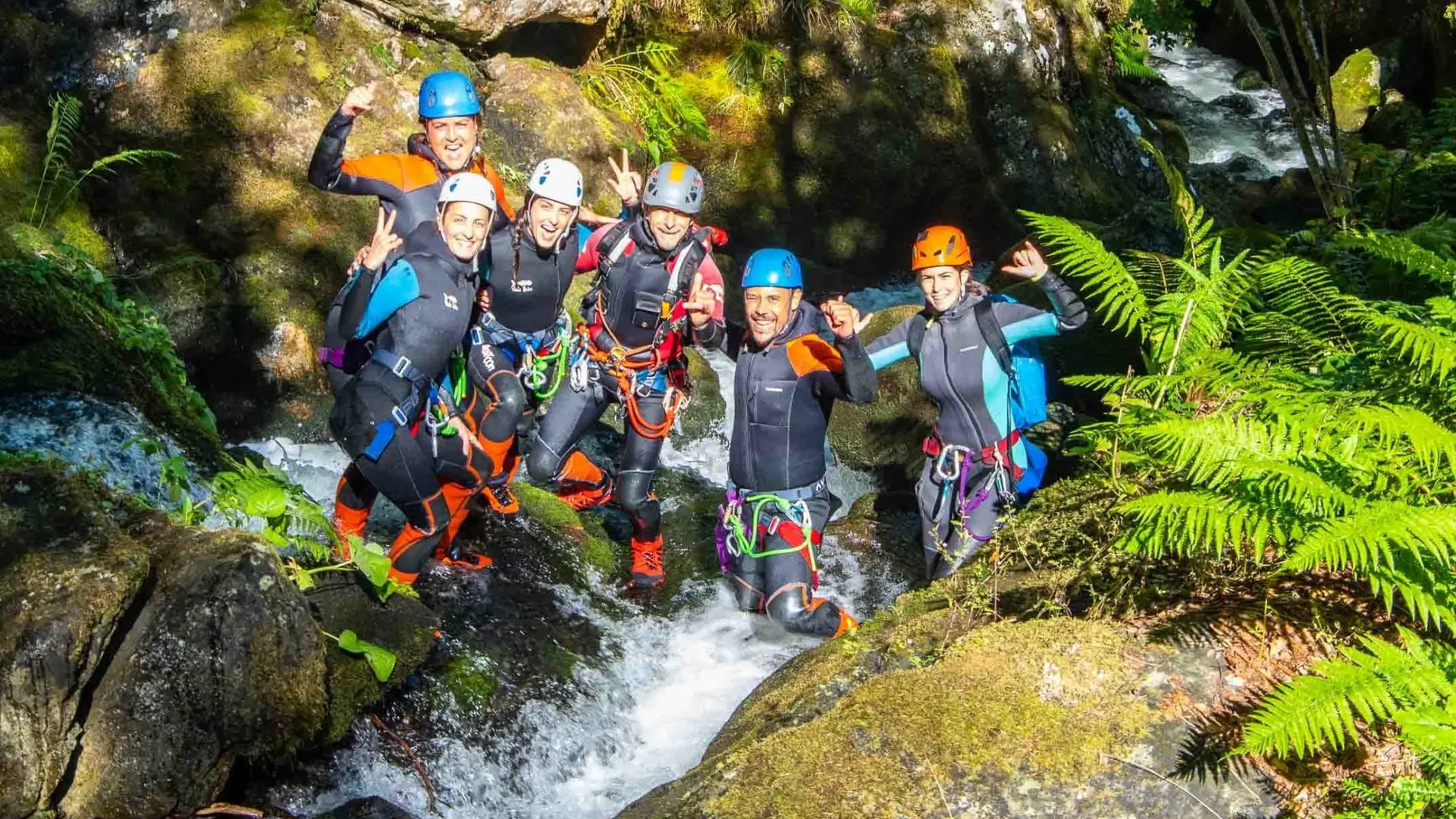 Groupe sur Canyon d'Escales