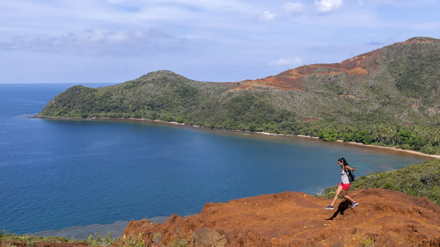 Hiking in the Côte Oubliée Natural Park in New Caledonia