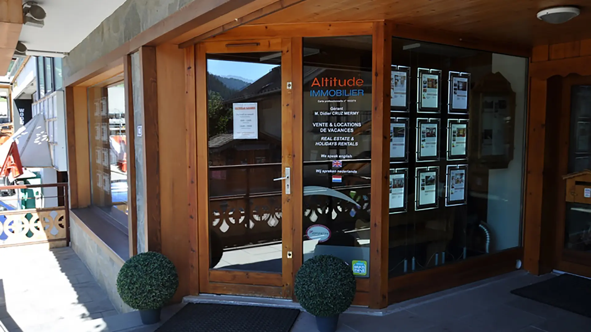 Altitude Immobilier à Châtel, l'accès à l'agence route de Vonnes