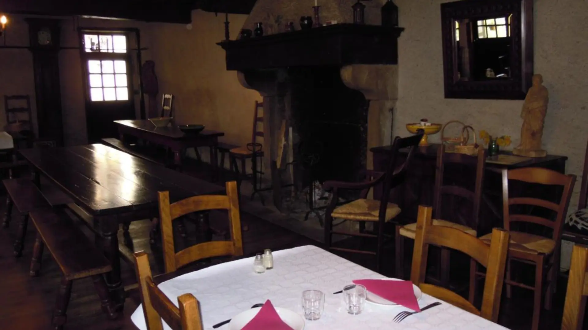 Salle de restaurant vue 2
