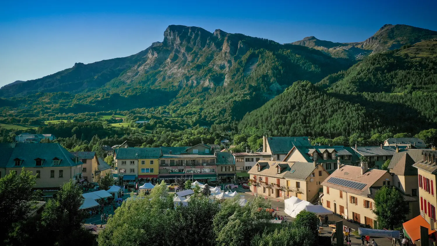 Village de Pont du Fossé, vallée du Champsaur