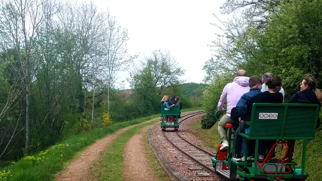 Vélorail Commelle-Vernay