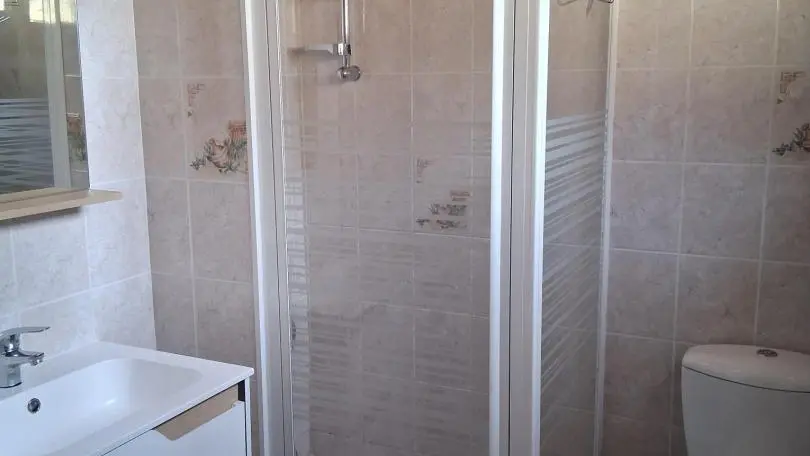 Maison Filip-Salle d'eau-Valdeblore-Gîtes de France des Alpes-Maritimes