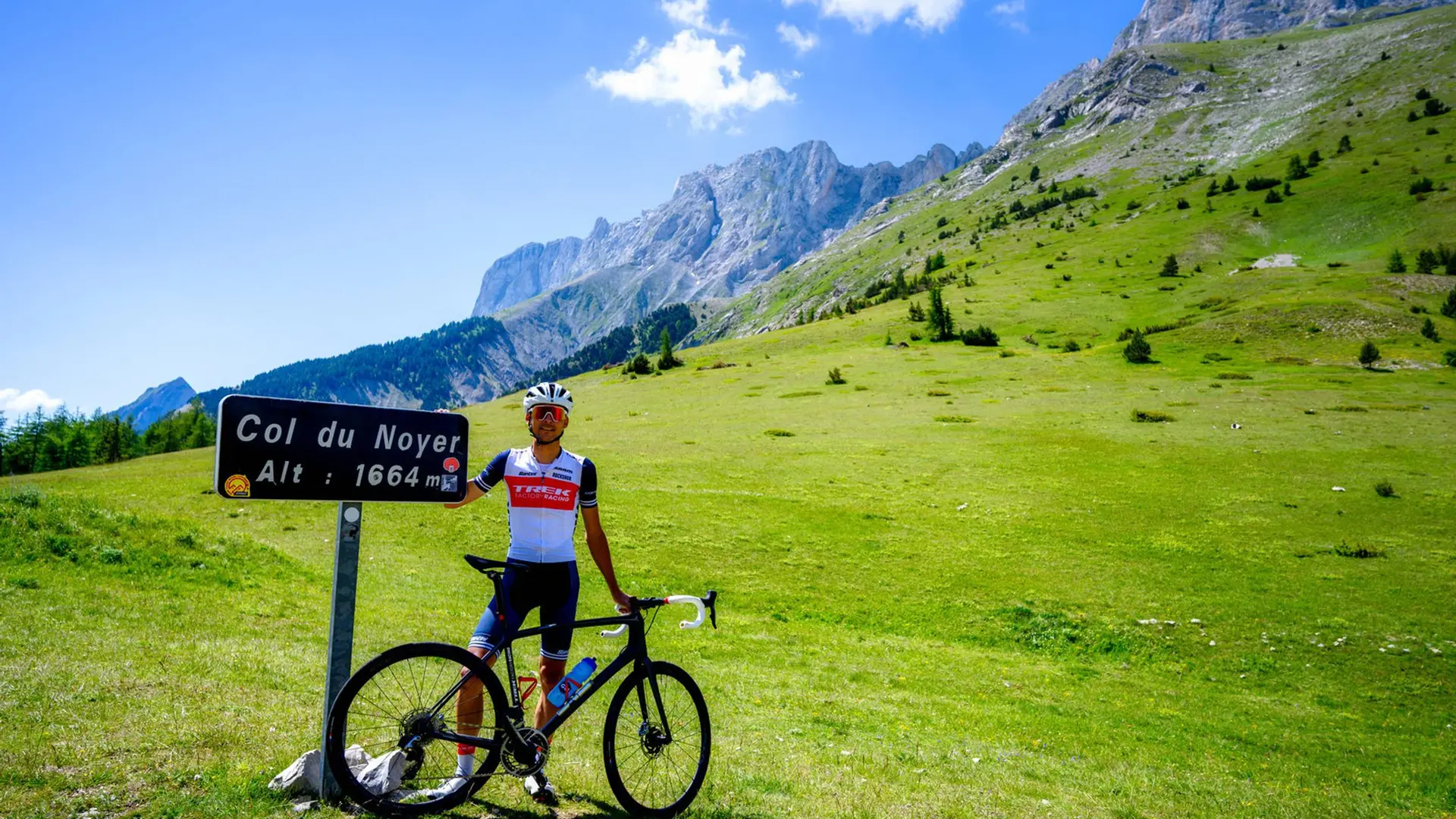 Montée du col du Noyer