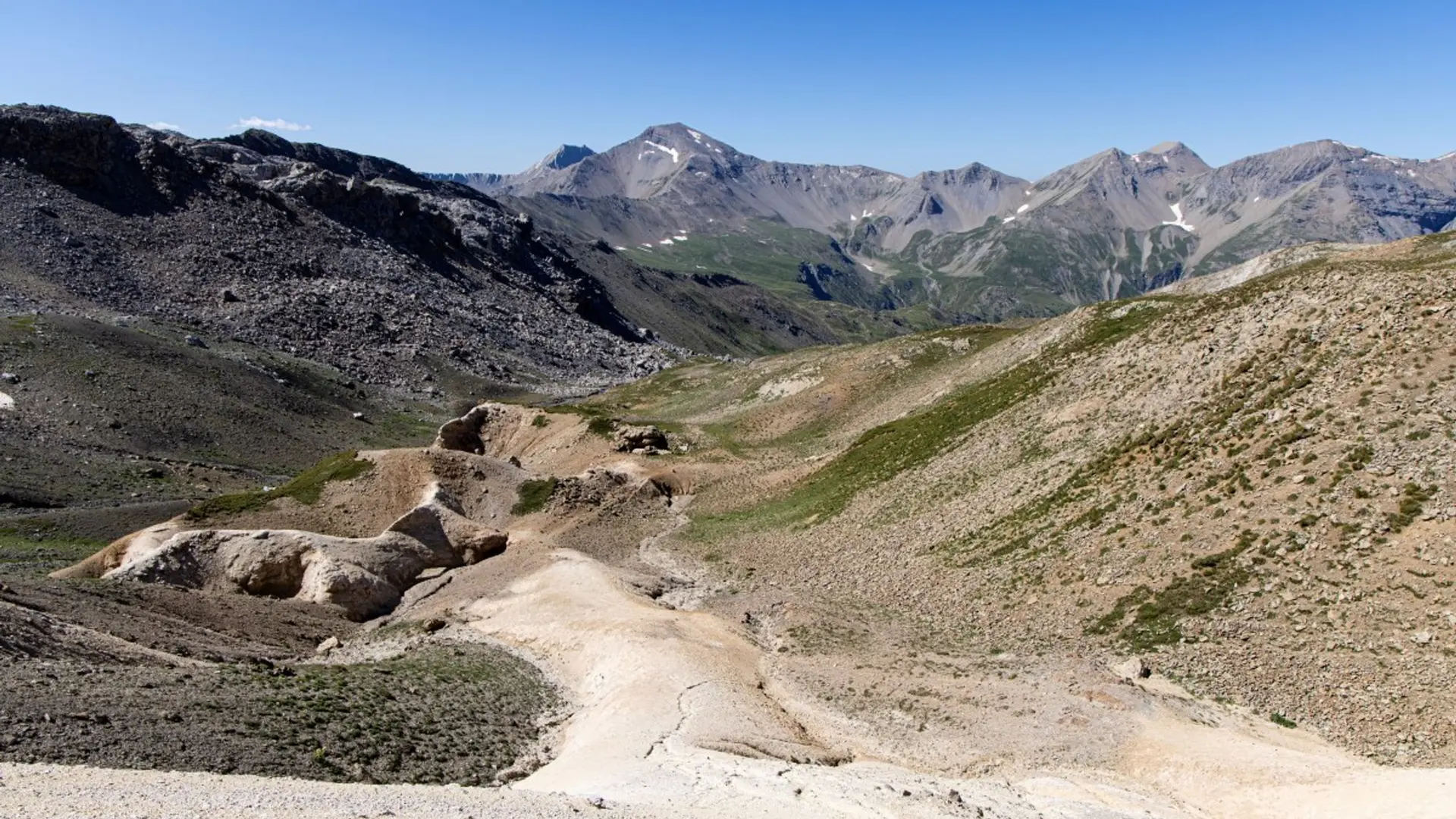 Le col des Terres Blanches