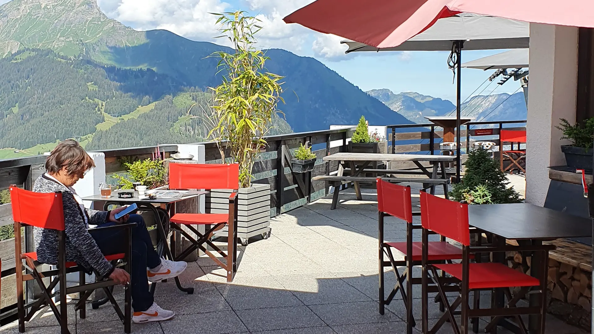 La Terrasse du Morclan en été