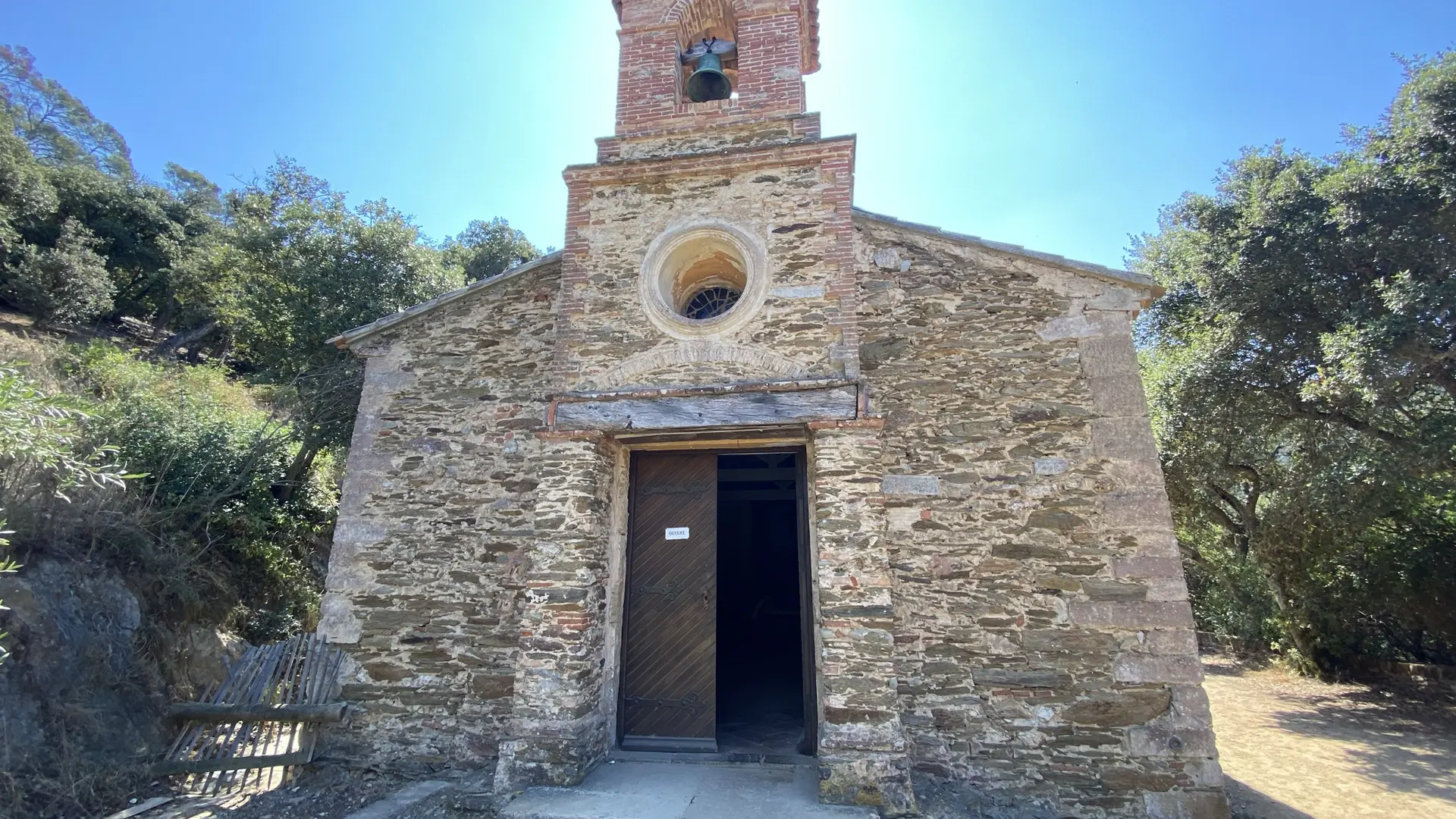 Eglise St-Tropez de Port-Cros