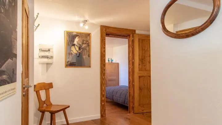 Accès salles d'eau et chambres