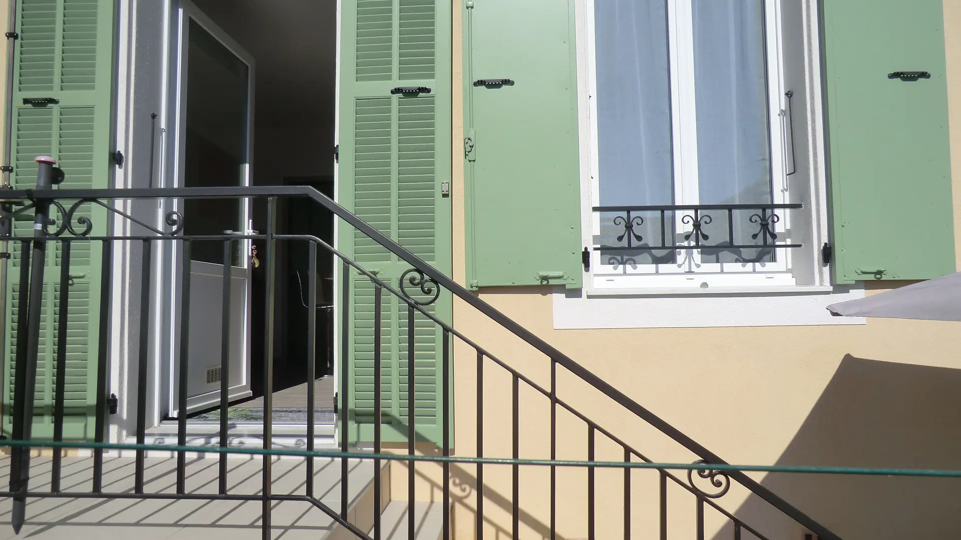 Entrée du gite Gîte Magnolia à Colomars Gîtes de France Alpes-Maritimes