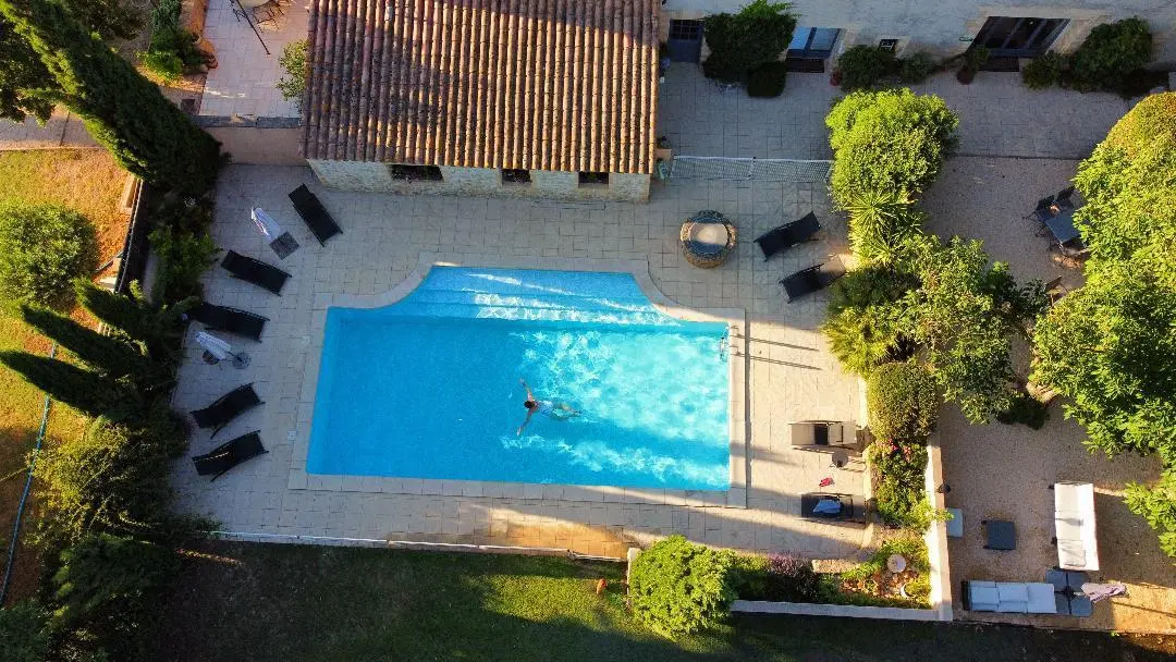 Piscine vue aérienne