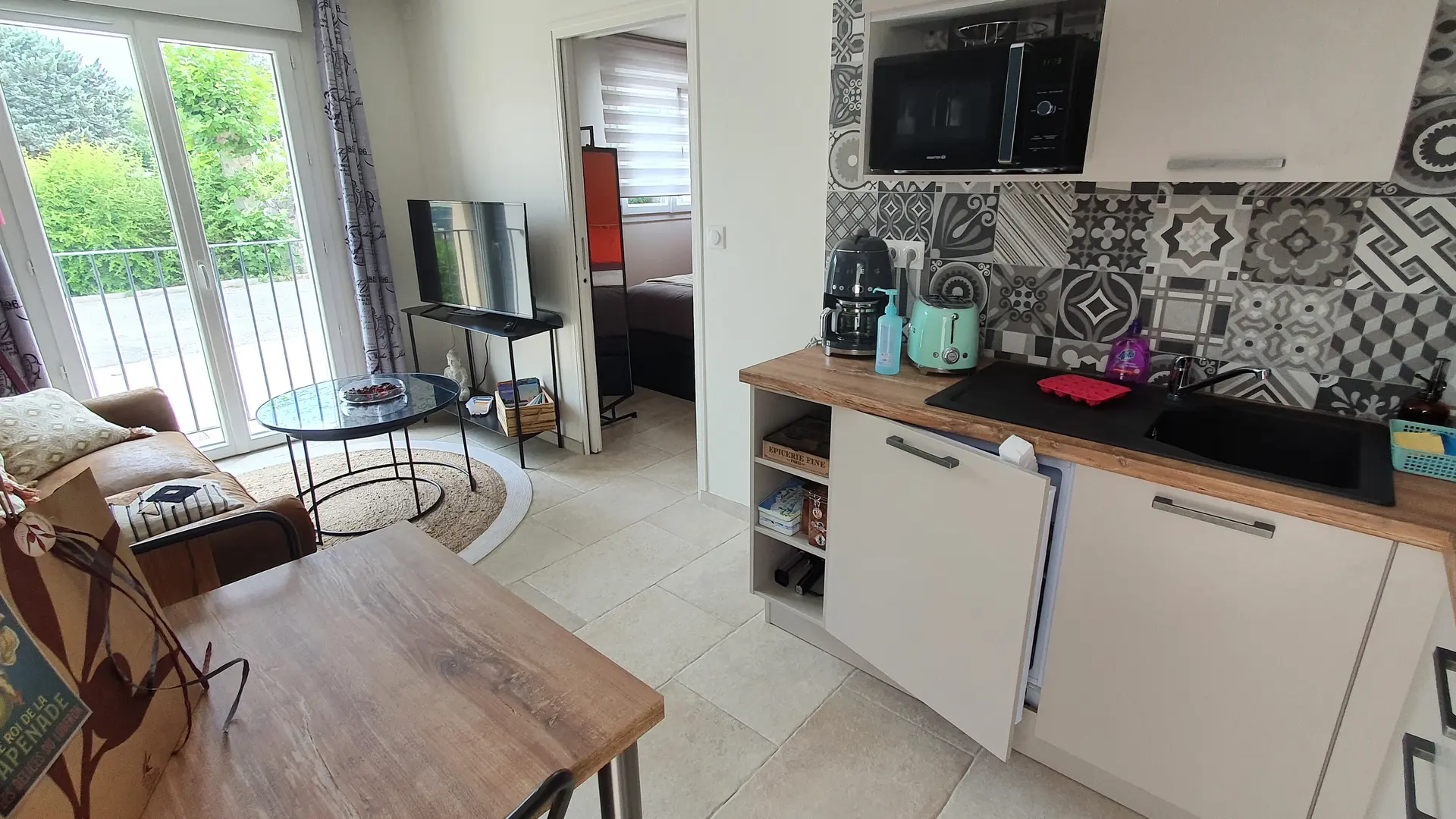 Accueil - Kitchenette : Salon