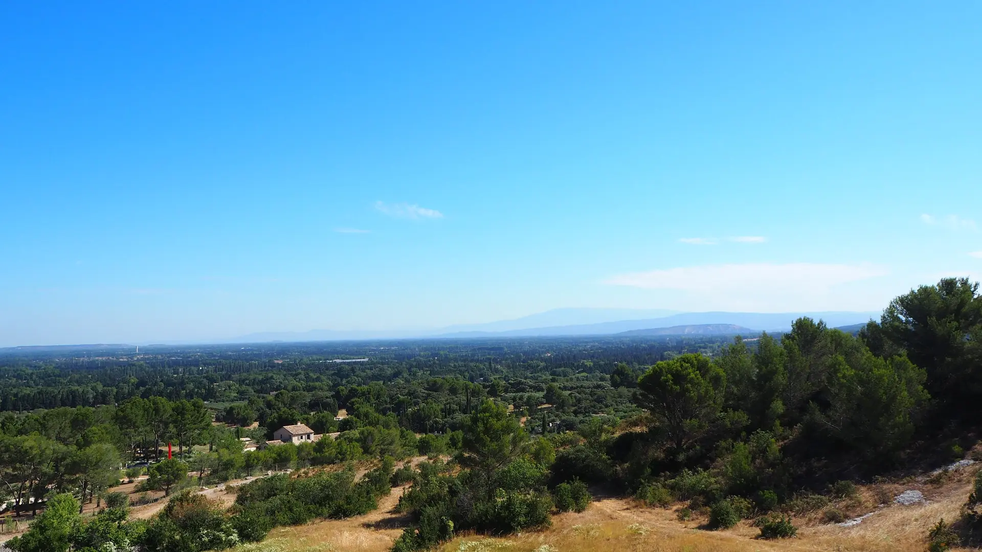 Vue sur la plaine d'Eygalières