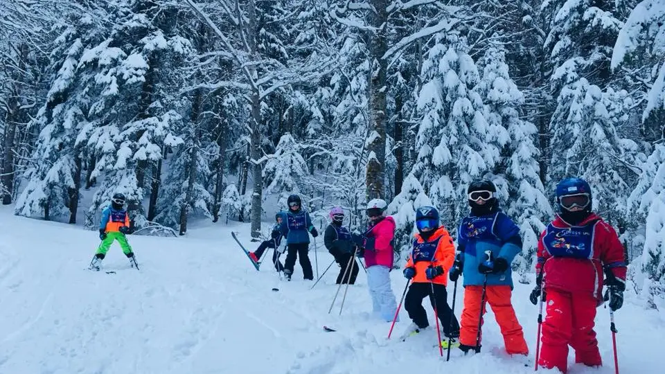 Glisse dans la peuf avec l esf de corrençon en vercors