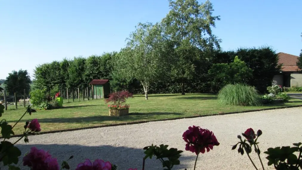 Espace cour et jardin