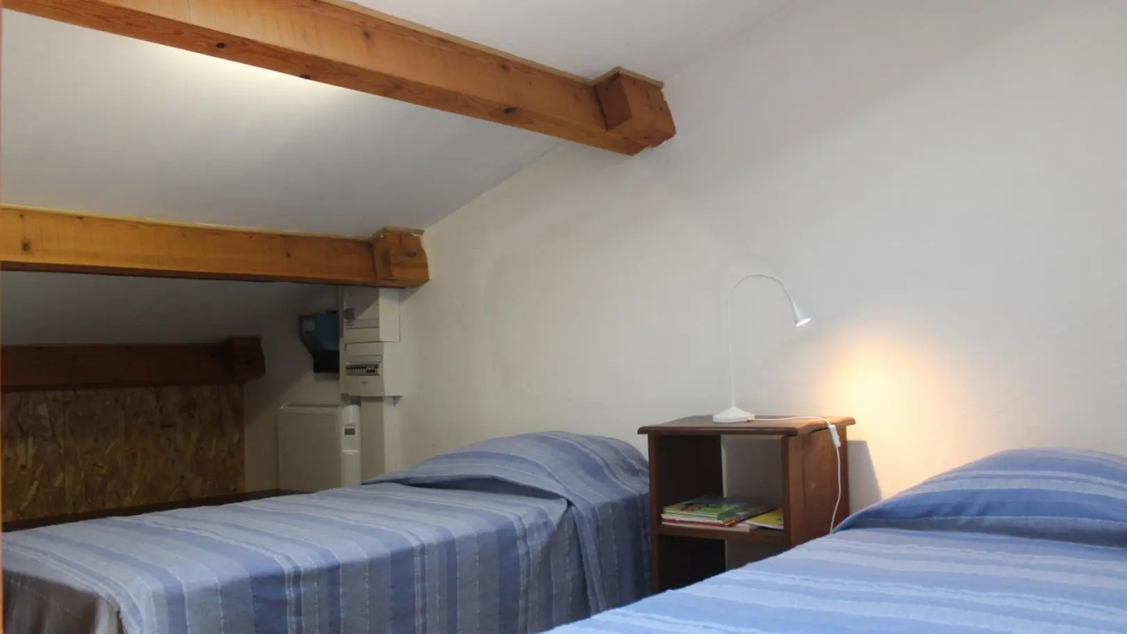 Gîte Chez José-Chambre deux lits simples-Belvédère-Gîtes de France des Alpes-Maritimes