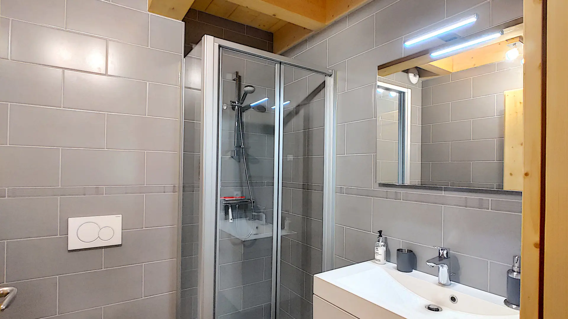 Salle de bains 1er étage